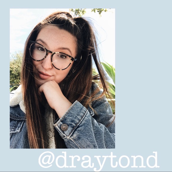 Welcome to my closet! - Picture 1 of 1